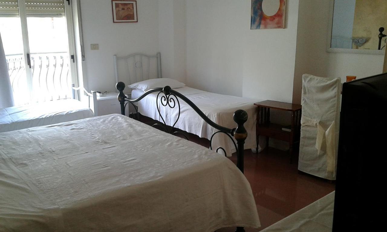 Pensione S. Antonio Ristorante Silvia Furci Siculo Eksteriør billede